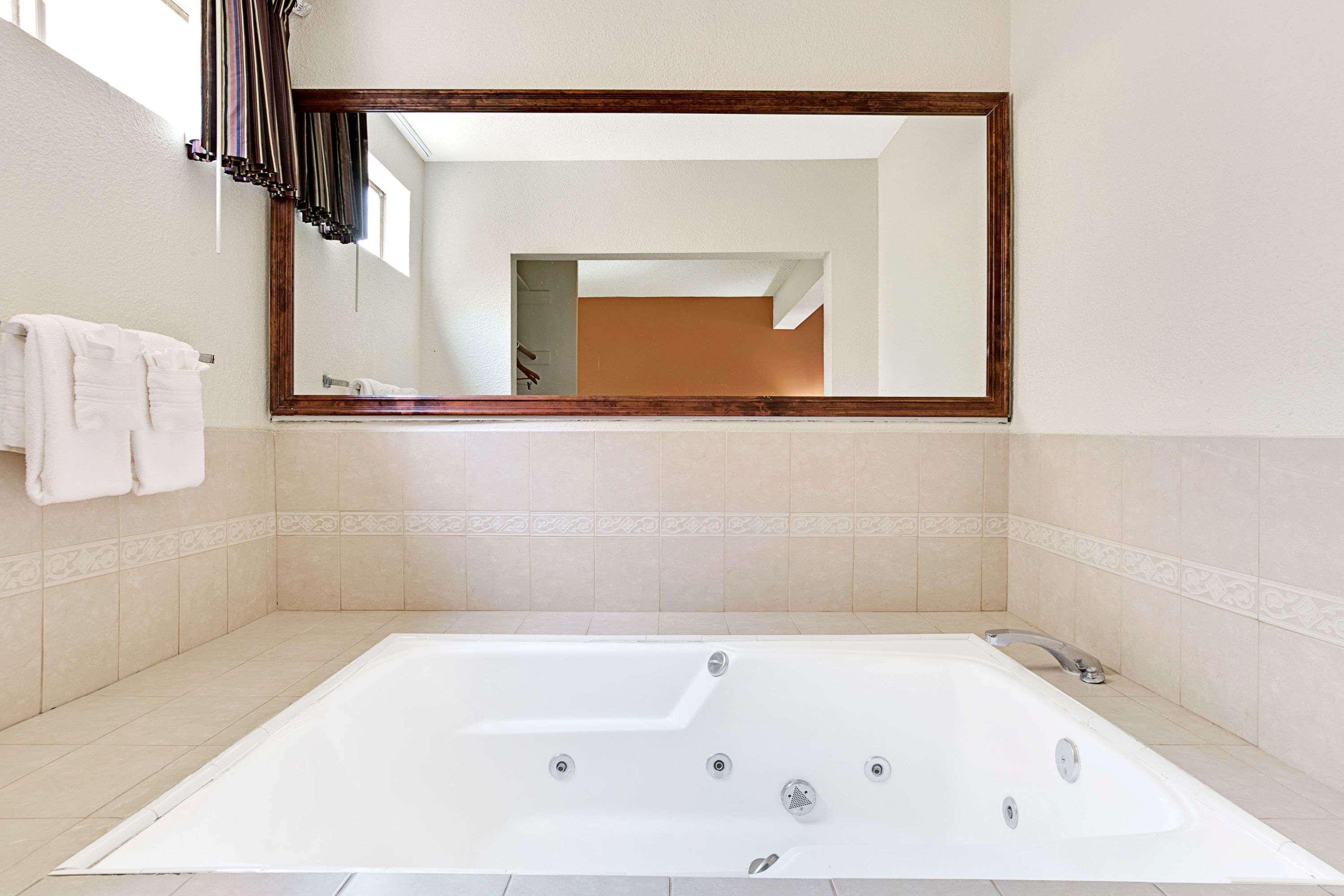 Vivo Flex Living Torrance Otel Dış mekan fotoğraf
